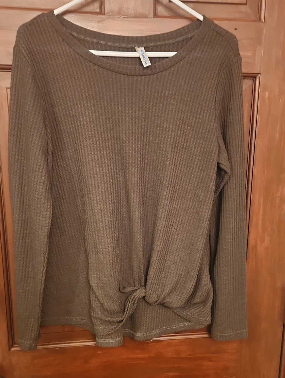 NEINEIWU Olive Knit Tie-Front Long Sleeve Top